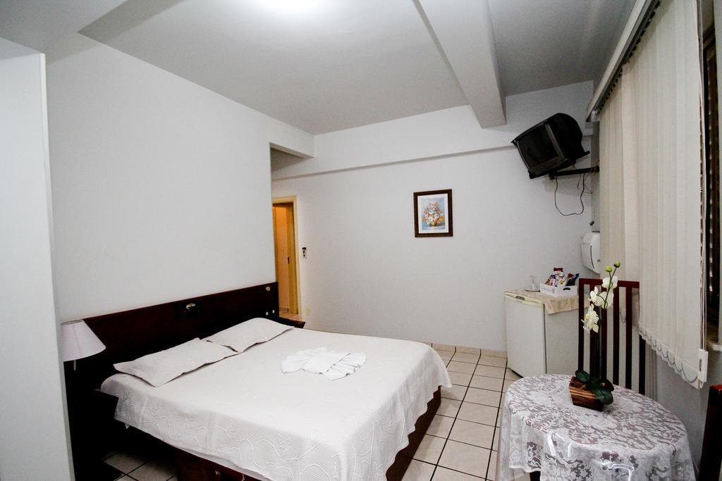 Alpha Ville Hotel Assis Szoba fotó